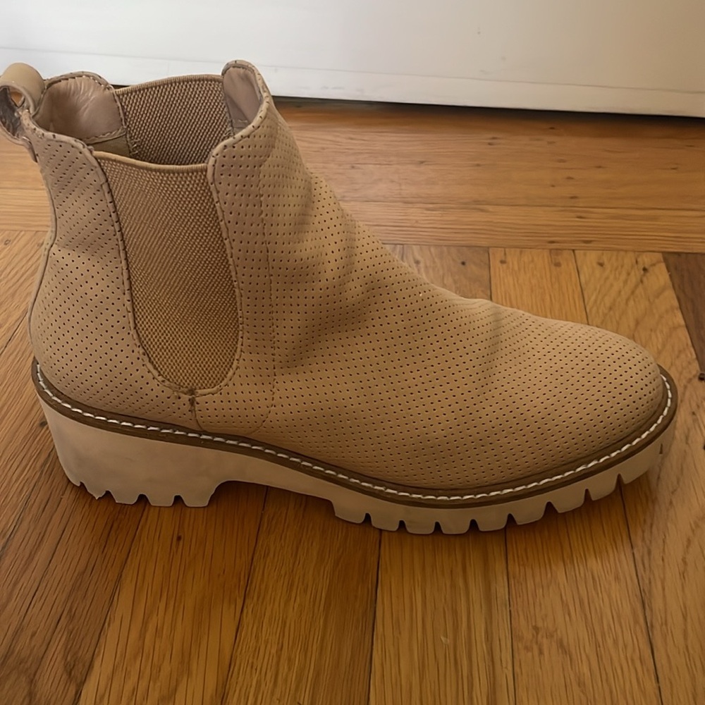 Cream boots - Picture 4 of 8